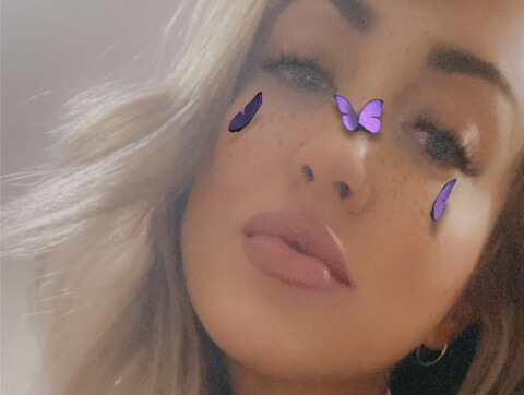 halskitchen (Hallie) OnlyFans Leaks 

 picture 2