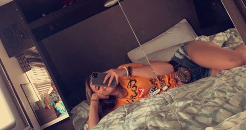 hannabanana123 OnlyFans Leaked Photos and Videos 

 picture 2