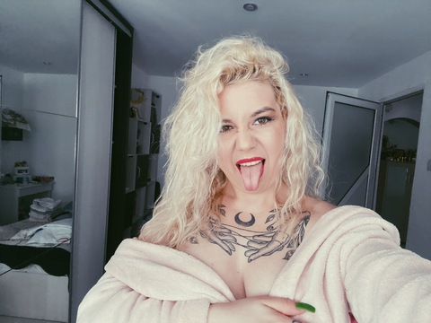 View hannagirlx (Hanna) OnlyFans 1 Photos and 0 Videos for free 

 picture 2