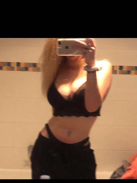 View hannah_xox (Hannah🫢) OnlyFans 0 Photos and 0 Videos gallery 

 picture 2