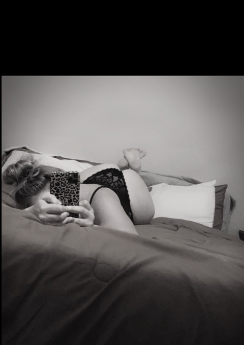 hannahmarie323 OnlyFans Leaks 

 picture 2