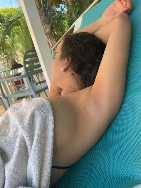 @hannayourqueen leaks Onlyfans videos for free 

 picture 2