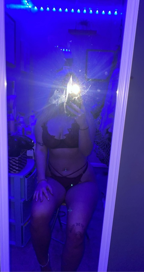 View Han (hannuh) OnlyFans 16 Photos and 0 Videos leaks 

 picture 2