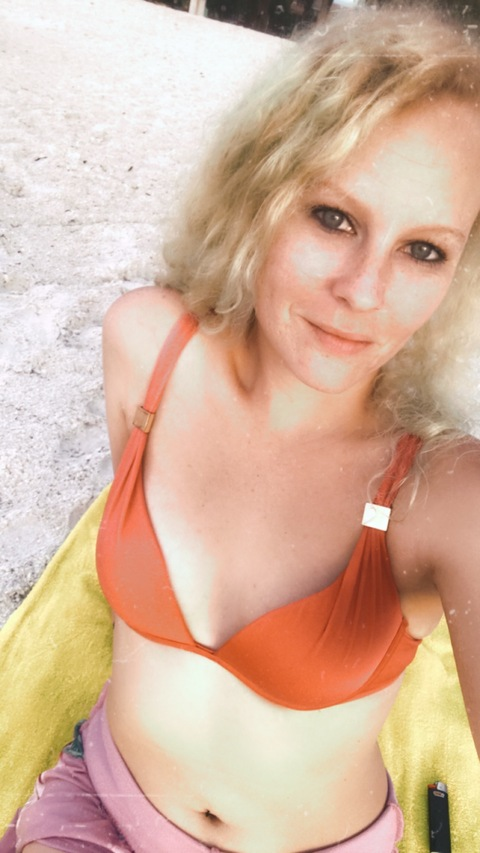 @harleydaebby leaks Onlyfans photos for free 

 picture 2