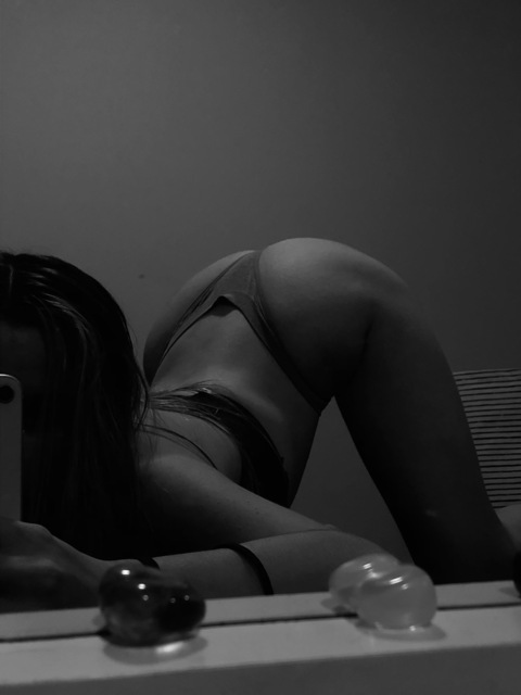 View hayleylouisemoulton (hayls &lt;3) OnlyFans 10 Photos and 0 Videos leaked 

 picture 2