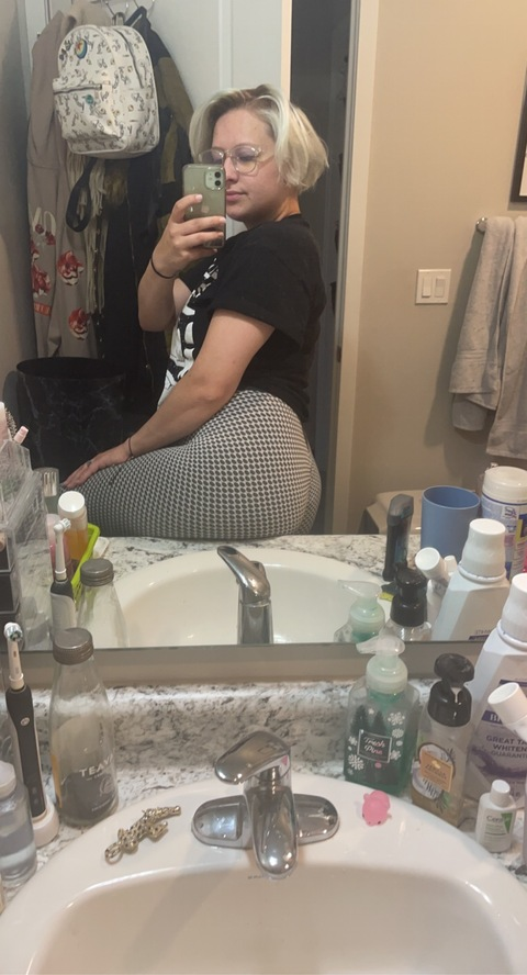@hazihoney leaks Onlyfans videos and photos free 

 picture 2