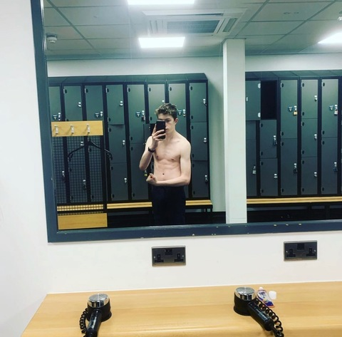 View Hazza (hazza2304) OnlyFans 26 Photos and 4 Videos gallery 

 picture 2