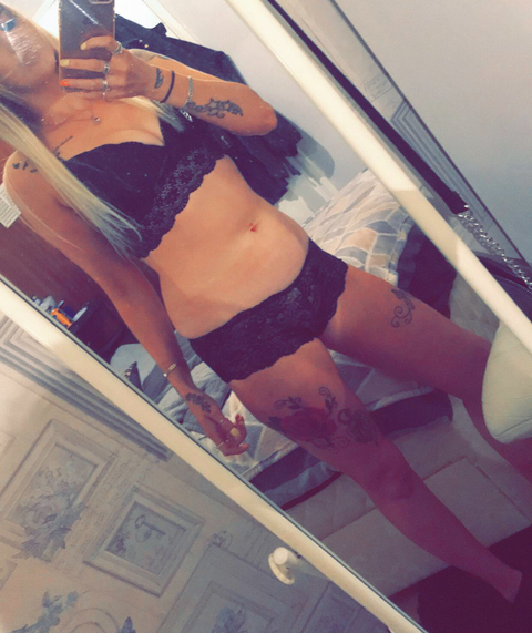 heathercowan23 (Heather) OnlyFans Leaked Content 

 picture 2