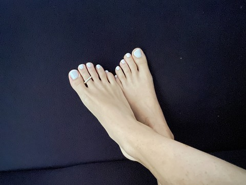 Free access to @heidihotfeet (Heidi Hot Feet) Leak OnlyFans 

 picture 2