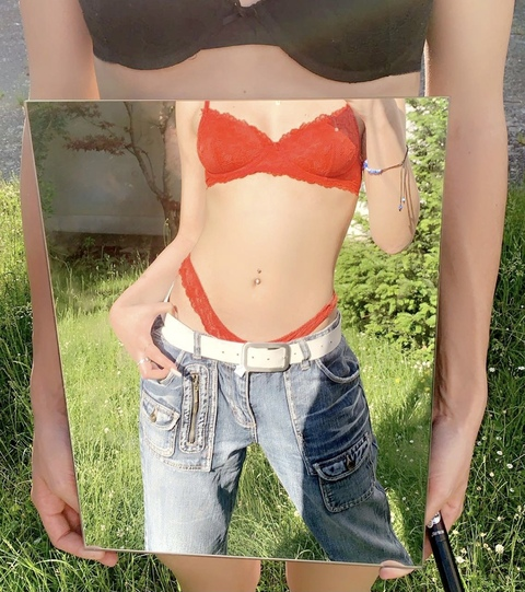 Download hellokittyg OnlyFans content for free 

 picture 2