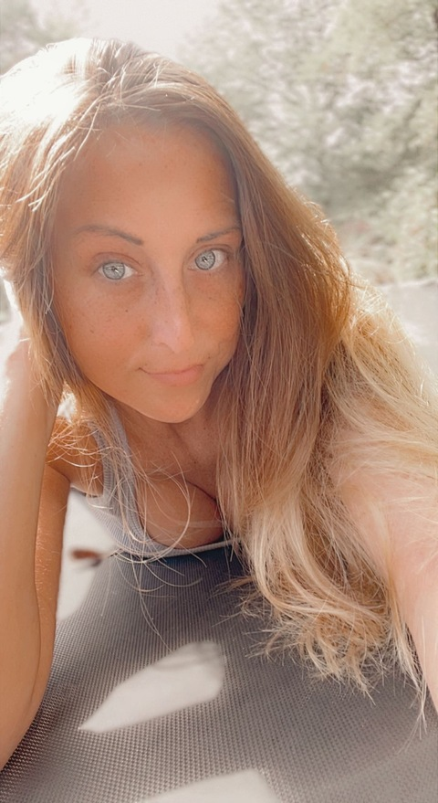 Download hellyon OnlyFans videos and photos free 

 picture 2
