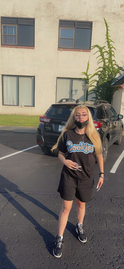 Onlyfans leaked heluvdolo 

 picture 2
