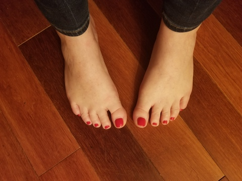 here2pleezu OnlyFans Leaks (3 Photos and 0 Videos) 

 picture 2