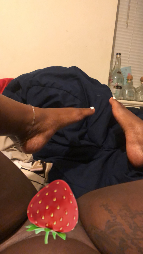 hersheykiss OnlyFans Leak 

 picture 2