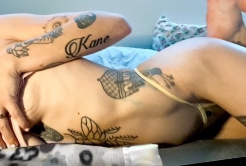 View heyitsmez OnlyFans content for free 

 picture 2