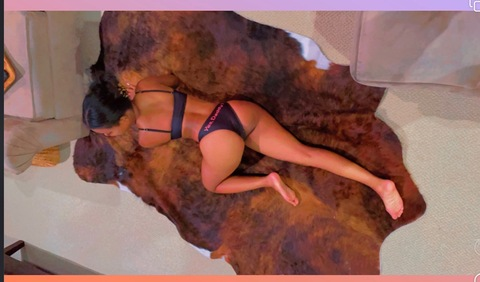 View heymynameishoneyyfree OnlyFans videos and photos for free 

 picture 2