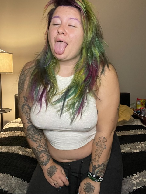 hippierosiexo OnlyFans Leaked 

 picture 2