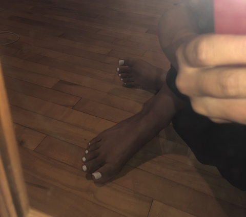 @hoeroina leaks Onlyfans photos for free 

 picture 2