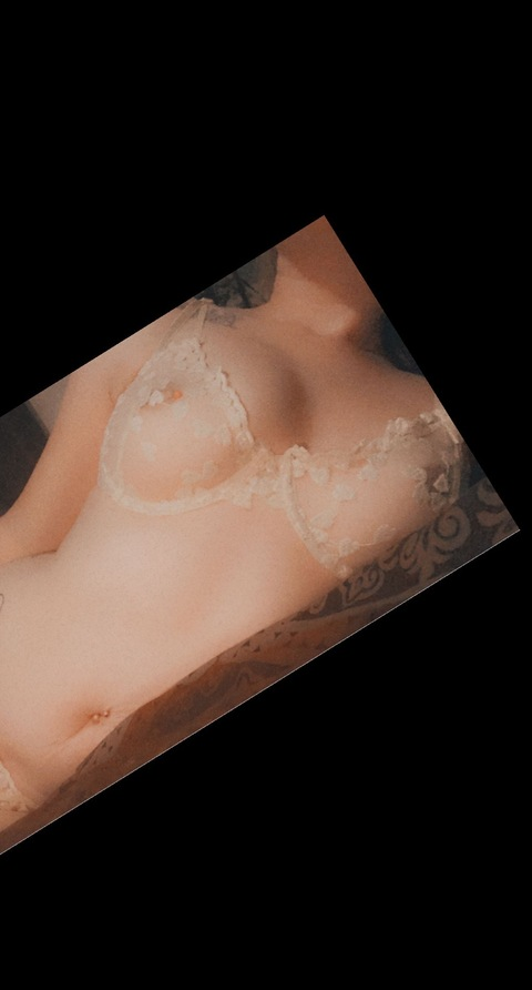 hollaatyagirl95 OnlyFans Leak (135 Photos and 16 Videos) 

 picture 2
