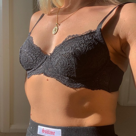 Download holliechamberlain OnlyFans videos and photos free 

 picture 2