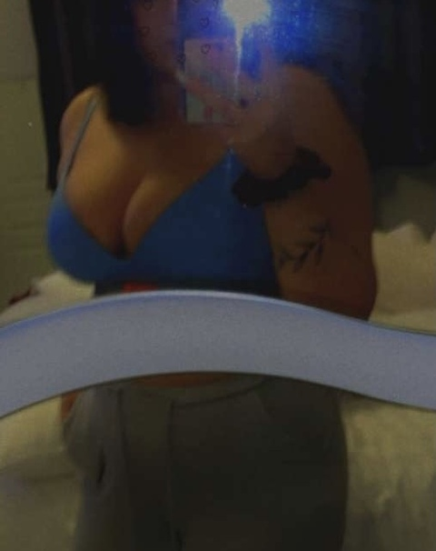 holly.m OnlyFans Leaks 

 picture 2
