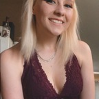holly94dolly (HollyDolly) OnlyFans Leaks 

 picture 1