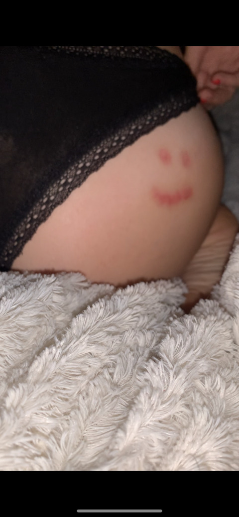 hollyswallows2 OnlyFans Leak 

 picture 2