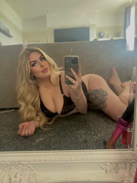 View hols_xx OnlyFans videos and photos for free 

 picture 2