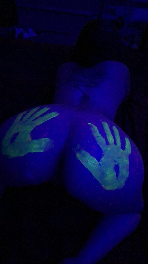 View hon3ybunn OnlyFans content for free 

 picture 2