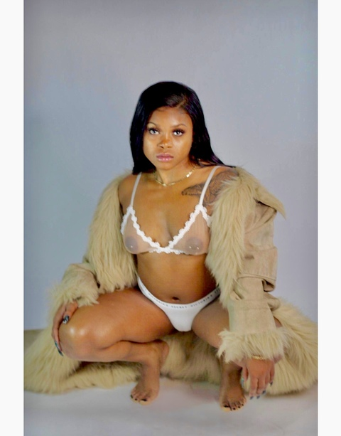 honestlychyna OnlyFans Leaked 

 picture 2