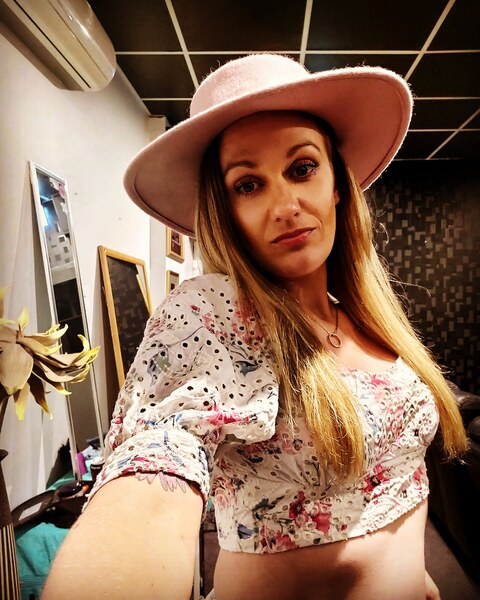 honeybees9607 (hbees9607) free OnlyFans Leaked Videos and Pictures 

 picture 2