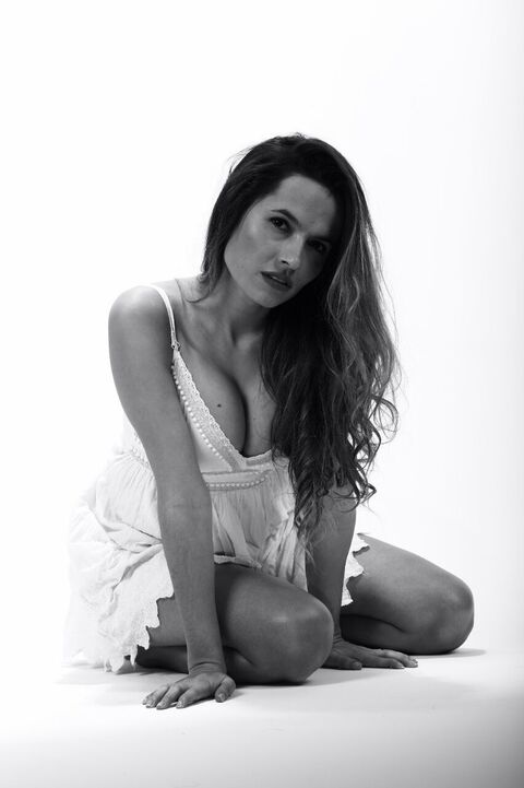 honeybeeuk OnlyFans Leaks 

 picture 2