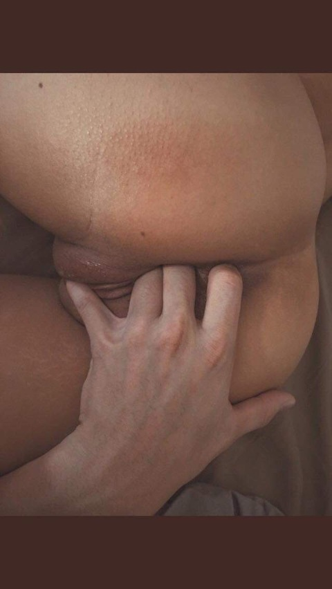 honeydouble (HoneyDouble) OnlyFans Leaked Content 

 picture 2