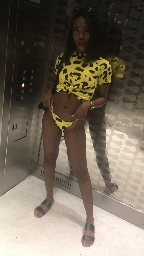 Onlyfans free content honeyybeeeee 

 picture 2