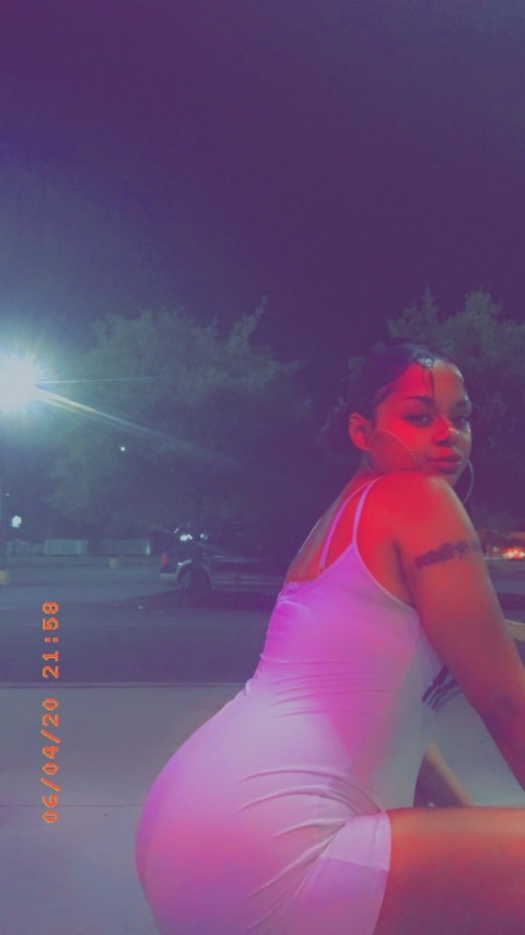 honeyybunnnn (Shyy Marie 😚💦) free OnlyFans Leaked Content 

 picture 2