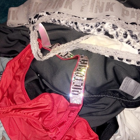 honeyycreamz OnlyFans Leaked Photos and Videos 

 picture 2