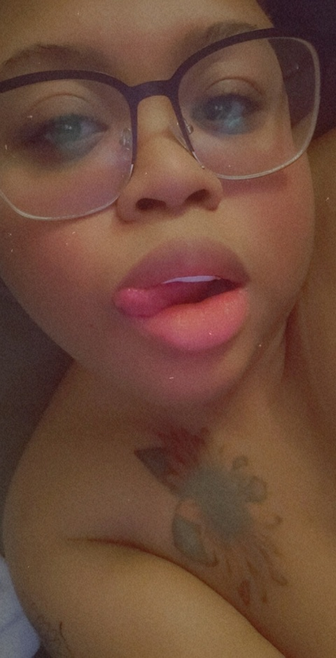 honeyypot420 (Baby girl) free OnlyFans Leaked Pictures and Videos 

 picture 2