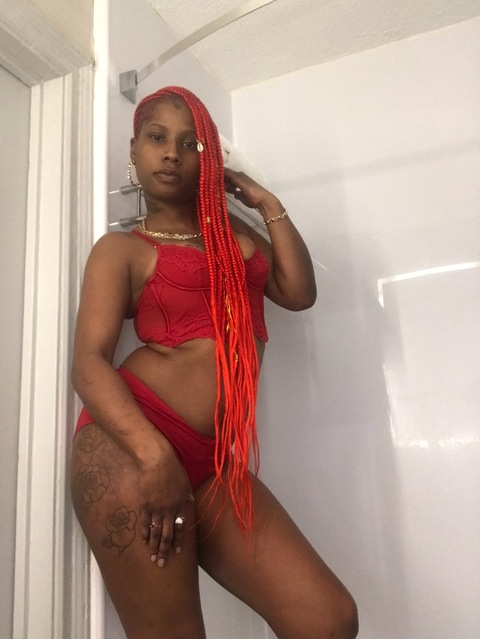 hoochiemama29 OnlyFans Leak (4 Photos and 16 Videos) 

 picture 2