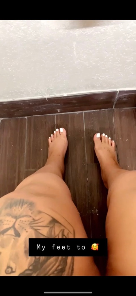 Download hoodhoochie OnlyFans content for free 

 picture 2