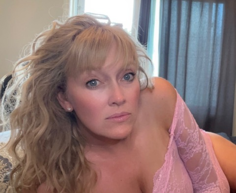 View Hope Ann (hopeannsmiles) OnlyFans 236 Photos and 23 Videos gallery 

 picture 2