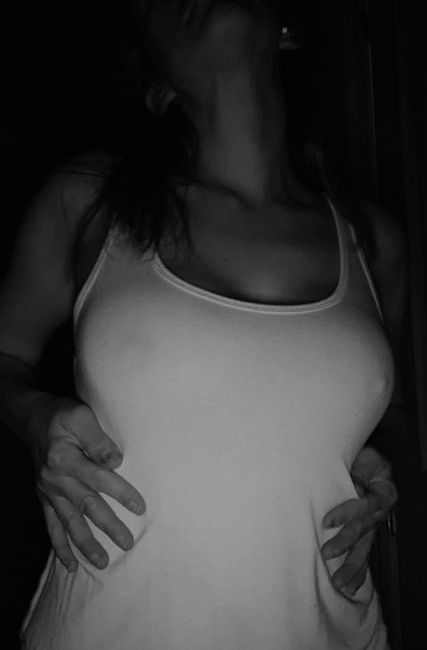 View hot_4_tchr (Miss Honey) OnlyFans 418 Photos and 36 Videos leaked 

 picture 2