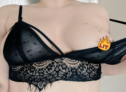 hot_anon_wife (Hot Anon Wife) free OnlyFans Leaks 

 picture 2