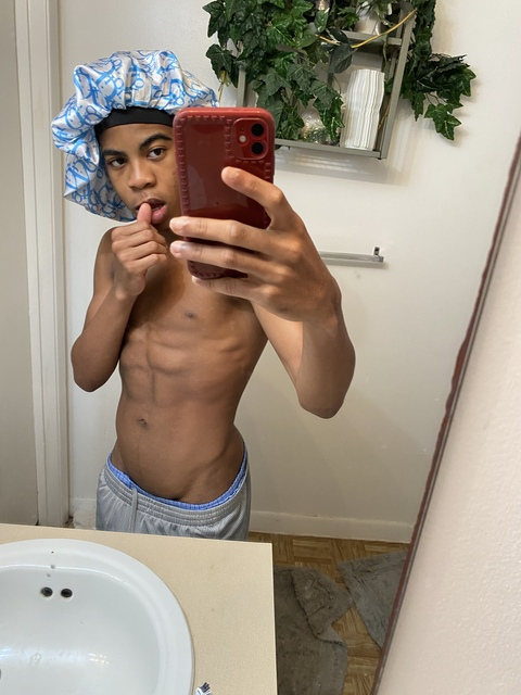 Get Free access to hotboyric (Buttercup2.0) Leaks OnlyFans 

 picture 2