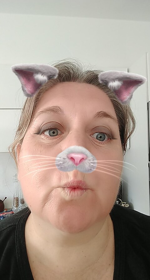 View hotmamucha OnlyFans content for free 

 picture 2