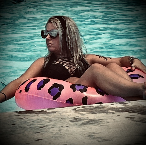 hotmessjessss OnlyFans Leaked 

 picture 2