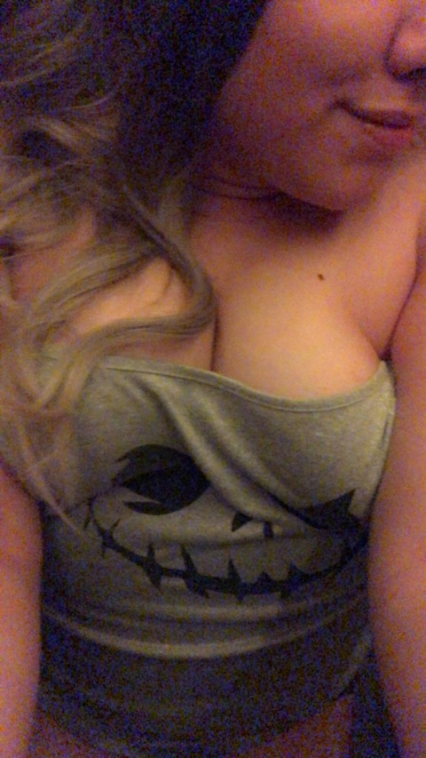View hottie_girly OnlyFans content for free 

 picture 2