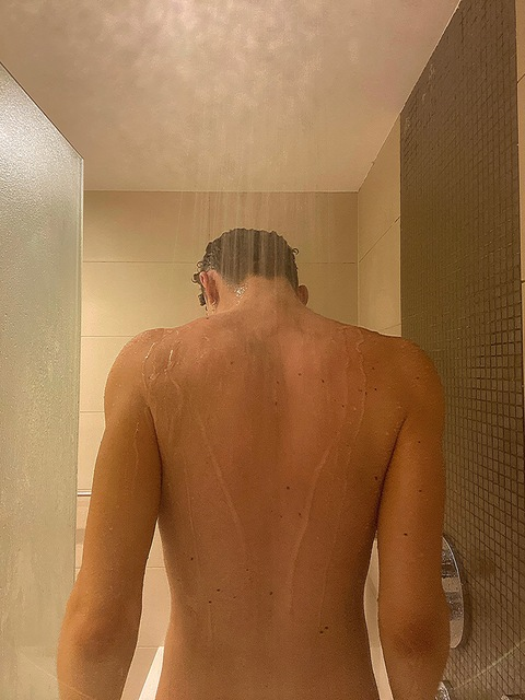 hottinoslovex (Valentino) free OnlyFans Leaks 

 picture 2