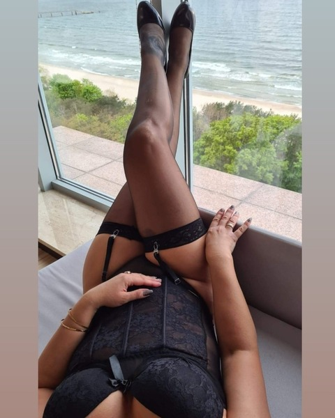 hotwife49 OnlyFans Leaked 

 picture 2