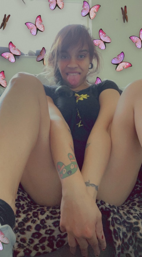 hotwifeesme (esme) free OnlyFans Leaked Pictures and Videos 

 picture 2