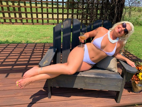 hotwifetaylor OnlyFans Leaked (228 Photos and 31 Videos) 

 picture 2